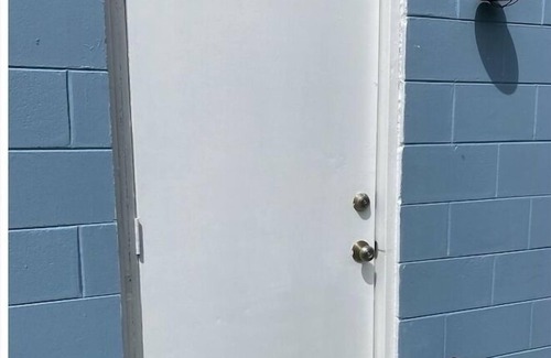 Orlando House | Room Private Entrance/BathroomUCF Area