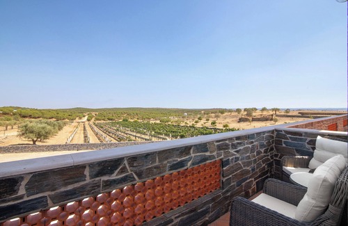 Espirito Santo Apartment | Room 'Quarto Castanho-Countryside View-with Patio' with Shared Pool, Wi-Fi and Air Conditioning