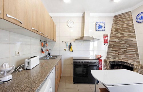 Provesende Apartment | Room 'Quarto 3 - Casa Da Jesus' with Mountain View, Wi-Fi and Air Conditioning