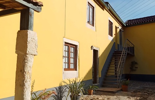 Coimbra Apartment | Room 'Quarto 5 Rc - Quinta Df' with Mountain View, Wi-Fi and Air Conditioning