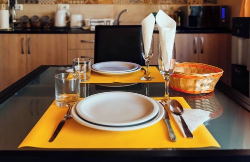 Se Apartment | Room 'Quarto Casal Comfort Plus 106' with Private Terrace, Wi-Fi and Air Conditioning