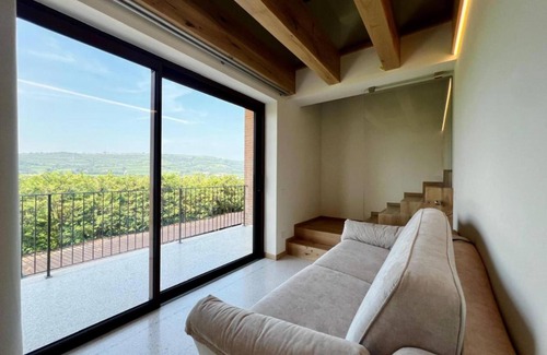 Lione Apartment | Room 'Riserva' with Mountain View, Private Terrace and Wi-Fi