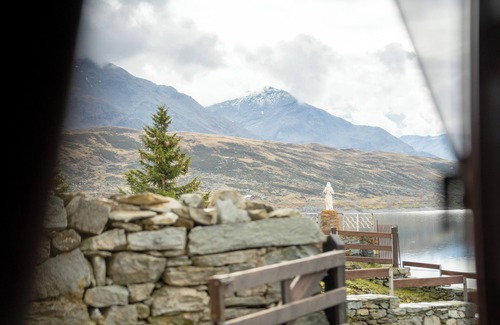Montespluga Apartment | Room 'Suretta' with Mountain View View and Wi-Fi