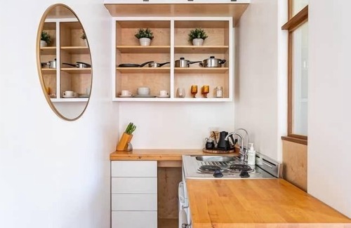 Downtown San Diego Apartment | Room T at The Dutra Inn - Little Italy