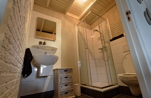 Blitterswijck House | Room to rent with own entrance, living room and bathroom