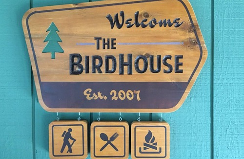 New Marlborough House | Room to Roam. Modern home with all amenities + sep. cabin on 10+ wooded acres.