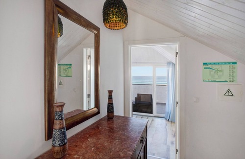 Baleal Apartment | Room 'Top Floor North Suite' with Sea View, Private Terrace and Wi-Fi