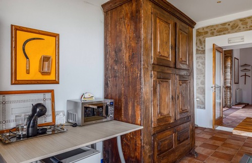 Elvas House | Room 'Tordo' with Shared Pool, Wi-Fi and Air Conditioning