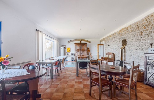 Elvas House | Room 'Tordo' with Shared Pool, Wi-Fi and Air Conditioning