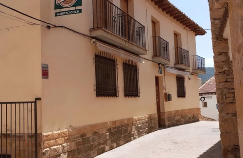 Villarluengo Apartment | Room 'Twin Con Balcón' with Balcony and Wi-Fi