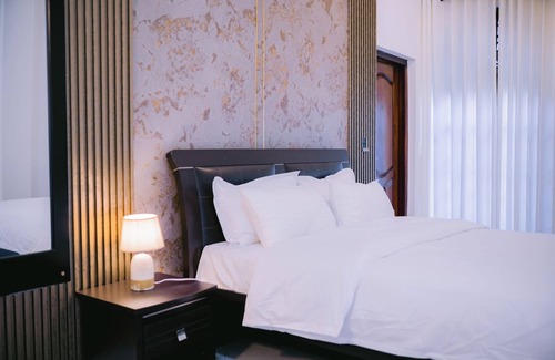 Katana Villa | Room W/Garden View + Queen Size Bed