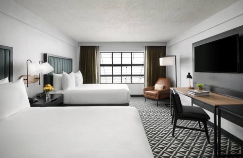 Brookline Hotel | Room with 2 Queen Beds at Arcadian Hotel! Near Boston Marathon Route!