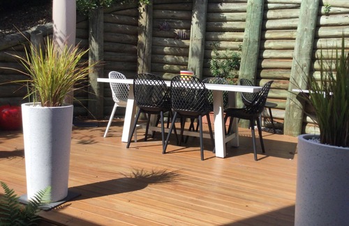 Christchurch House | Room with a Mountain View on the lower slopes of the Christchurch Port Hills