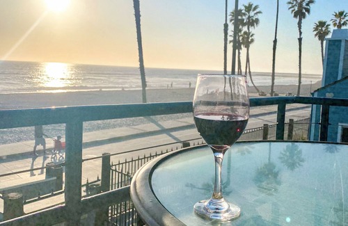 Townsite Condo | Room with a view and right on the sand!