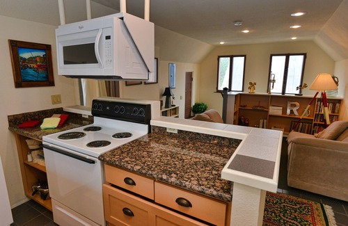 McCall House | Room with a View - Walk to Downtown Restaurants - Payette Lake - Shopping and Beach