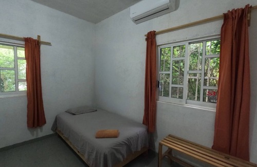 San Pedro Huamelula House | ROOM WITH ALL SERVICES, LOCATED IN BARRA DE LA CRUZ "BARRADISE" NO 1