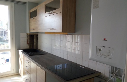 Bascule - Oratoire Apartment | Room with marital bed, all conveniences near the building in the center of town
