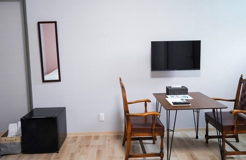 Hirosaki House | Room without meals plan Snack town where you c / Hirosaki Aomori