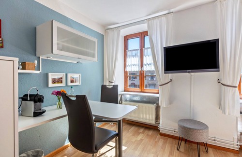 Schoenau im Schwarzwald Apartment | Room 'Zimmer 1' with Shared Terrace, Shared Garden and Wi-Fi