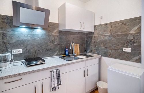 Berg Apartment | Room 'Zimmer 5' with Wi-Fi