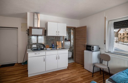 Berg Apartment | Room 'Zimmer 7' with Wi-Fi
