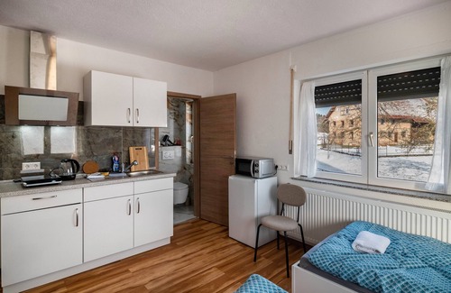 Berg Apartment | Room 'Zimmer 7' with Wi-Fi