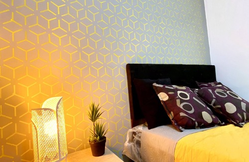 Santa Maria la Ribera Hotel | ROOMIES HOSTEL - Santa Maria La Ribera