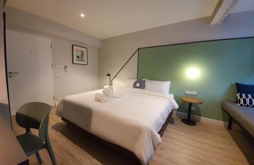 Ratchaprasong Bed & Breakfast | Roompini