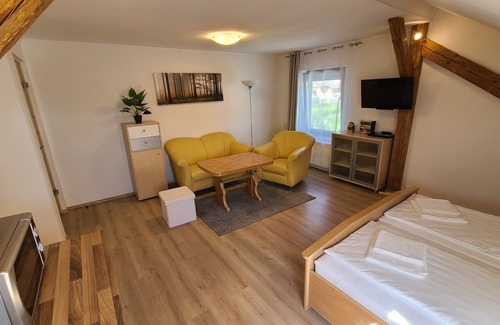 Kirchbach Apartment | Rooms 4 Holiday - Room 4