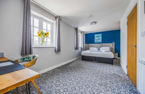 Waterlooville Hotel | rooms@73