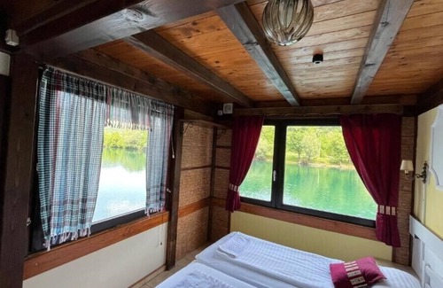 Lohovo Apartment | Rooms and Apartments Neron / Triple room 4