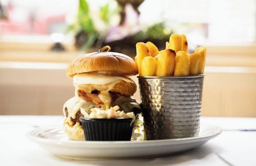 Atherstone Hotel | Rooms At 95 Long Street