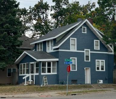 Minneapolis House | Rooms at Broadway Booking