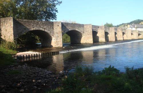 Llangattock Hotel | Rooms at The Vine Tree