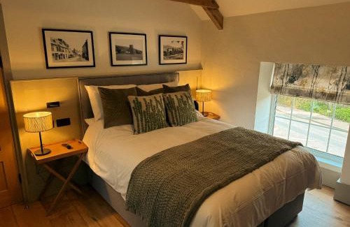 Llangattock Hotel | Rooms at The Vine Tree
