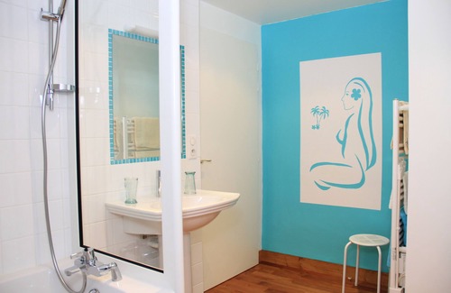 Leyritz-Moncassin House | ROOMS, Bordeaux region, wine route, baths, cures.