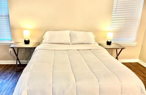 Church Street Apartment | Rooms by Month Atlanta