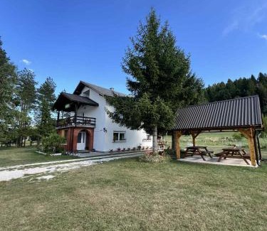 Vrhovine House | Rooms Danica