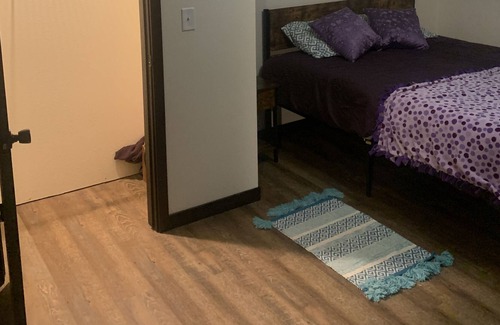 Stratford House | Rooms for rent daily, weekly, or monthly for traveling workers or vacationers.