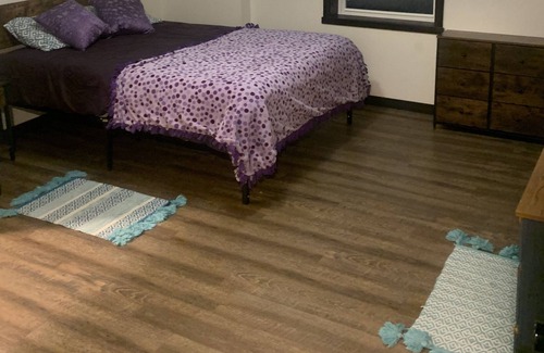 Stratford House | Rooms for rent daily, weekly, or monthly for traveling workers or vacationers.
