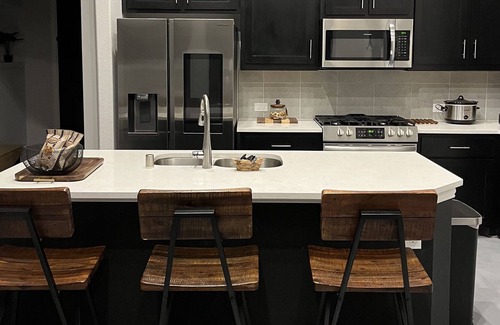 Elmo House | Rooms for rent in beautiful Heartland, TX just minutes from DFW!