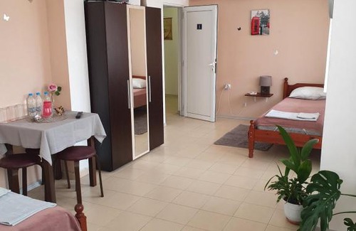 Troyan House | Rooms Lagat