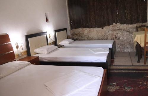 Kruje House | Rooms Merlika