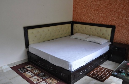 Tehri Resort | Rooms with a Private Waterfall