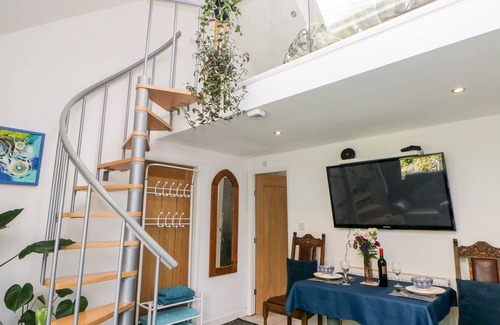 Cromford Cottage | ROOMS WITH A VIEW, pet friendly, with a garden in Wirksworth