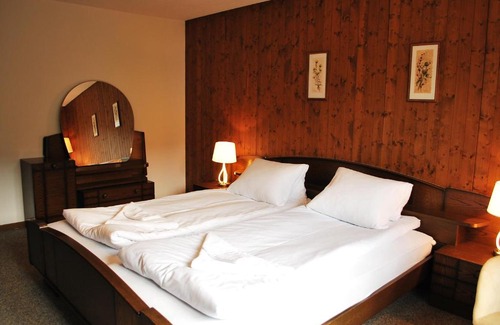 Saas im Prattigau Hotel | Rooms with Private bathrooms