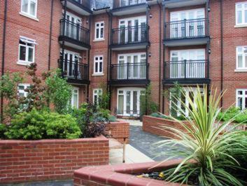Leatherhead Apartment | Roomspace Serviced Apartments - Royal Swan Quarter