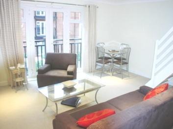 Leatherhead Apartment | Roomspace Serviced Apartments - Royal Swan Quarter