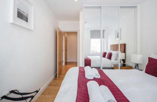 Leatherhead Apartment | Roomspace Serviced Apartments - Swan House