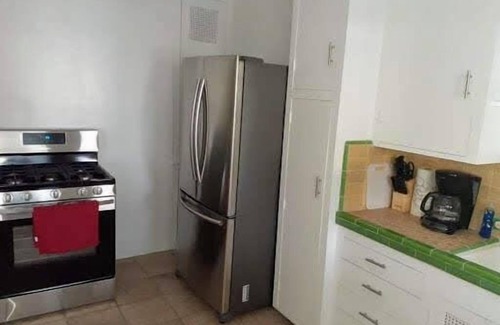 Hillcrest Apartment | Roomy 2/1 Apt| 1 Mile To Balboa Park!